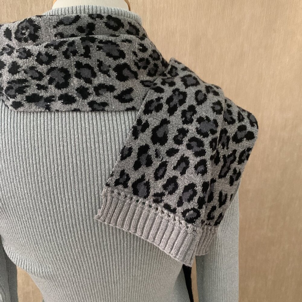 Lauren Ralph Lauren Shimmer Turtleneck & Scarf Set | Size Medium - Picture 7 of 13
